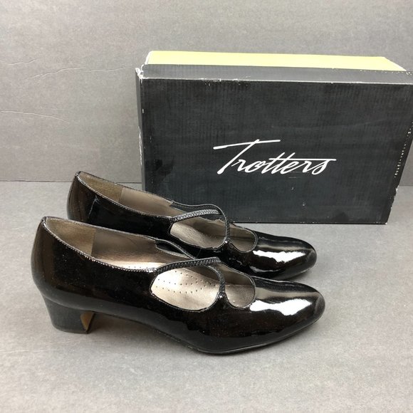 NWB Trotters Women's Jamie Shoes - Picture 3 of 5